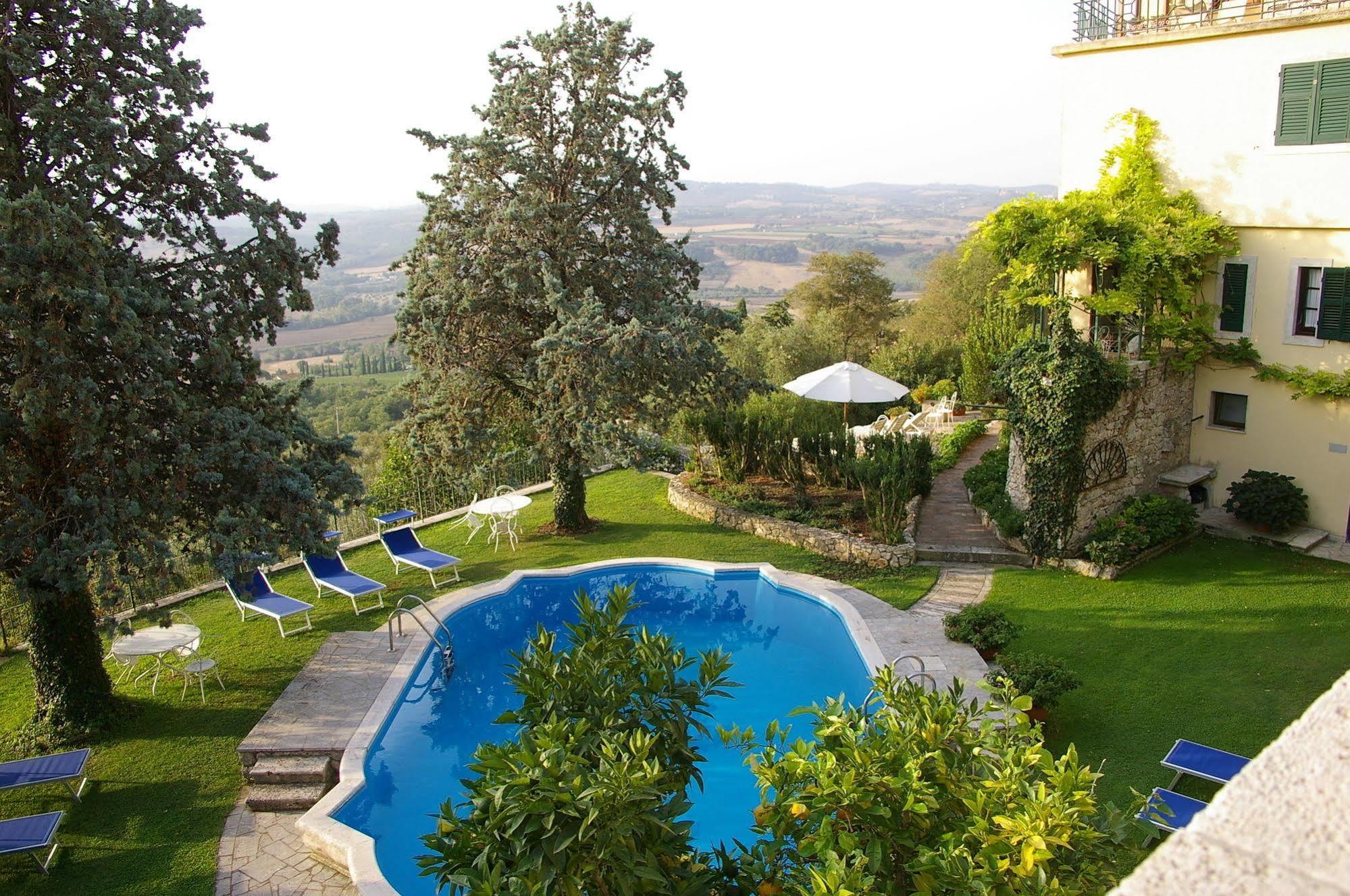 Hotel Villa Clodia Saturnia Exterior photo